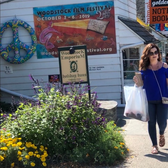 Meet your Posher, Rachael - Picture 3 of 7